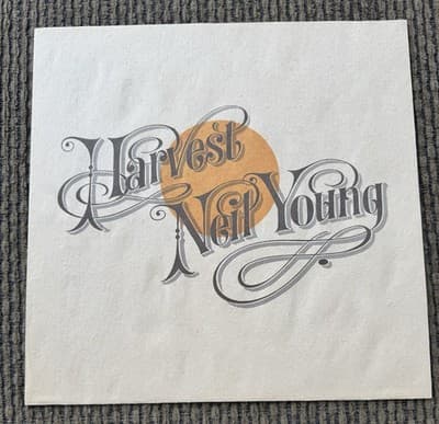 NEIL YOUNG Lot Of 2 LP Vinyl Records - Harvest, Everybody Knows This Is Nowhere - Thumbnail 6