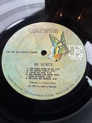 Carly Simon ‎2 Vinyl Records, No Secrets, 1974 / Hello Big Man, 1983 - Thumbnail 6