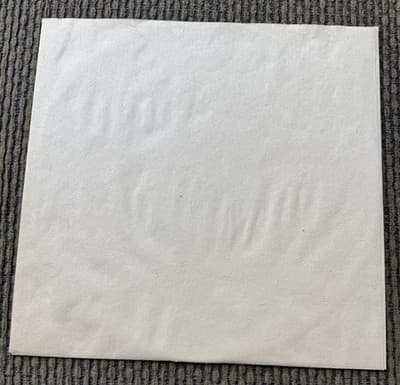 NEIL YOUNG Lot Of 2 LP Vinyl Records - Harvest, Everybody Knows This Is Nowhere - Thumbnail 9