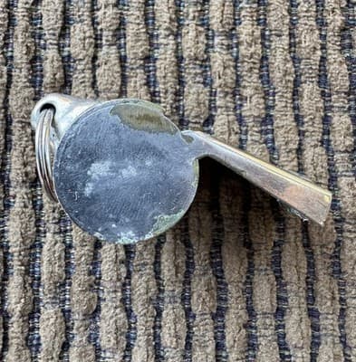VINTAGE, THE ACME THUNDERER, WHISTLE WITH CORK BALL - MADE IN ENGLAND - Thumbnail 2