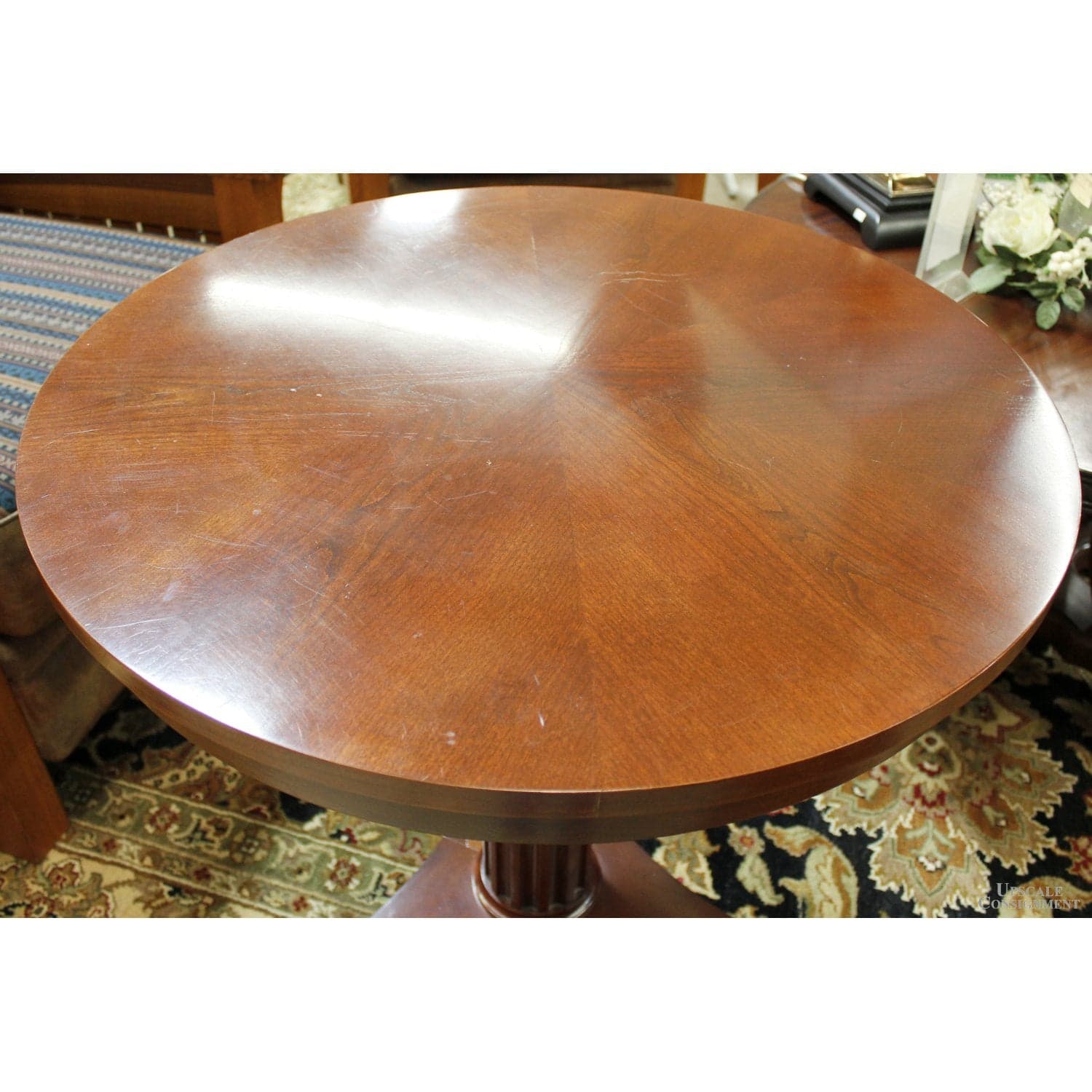 Ethan Allen Round Pedestal Accent Table - Thumbnail 2