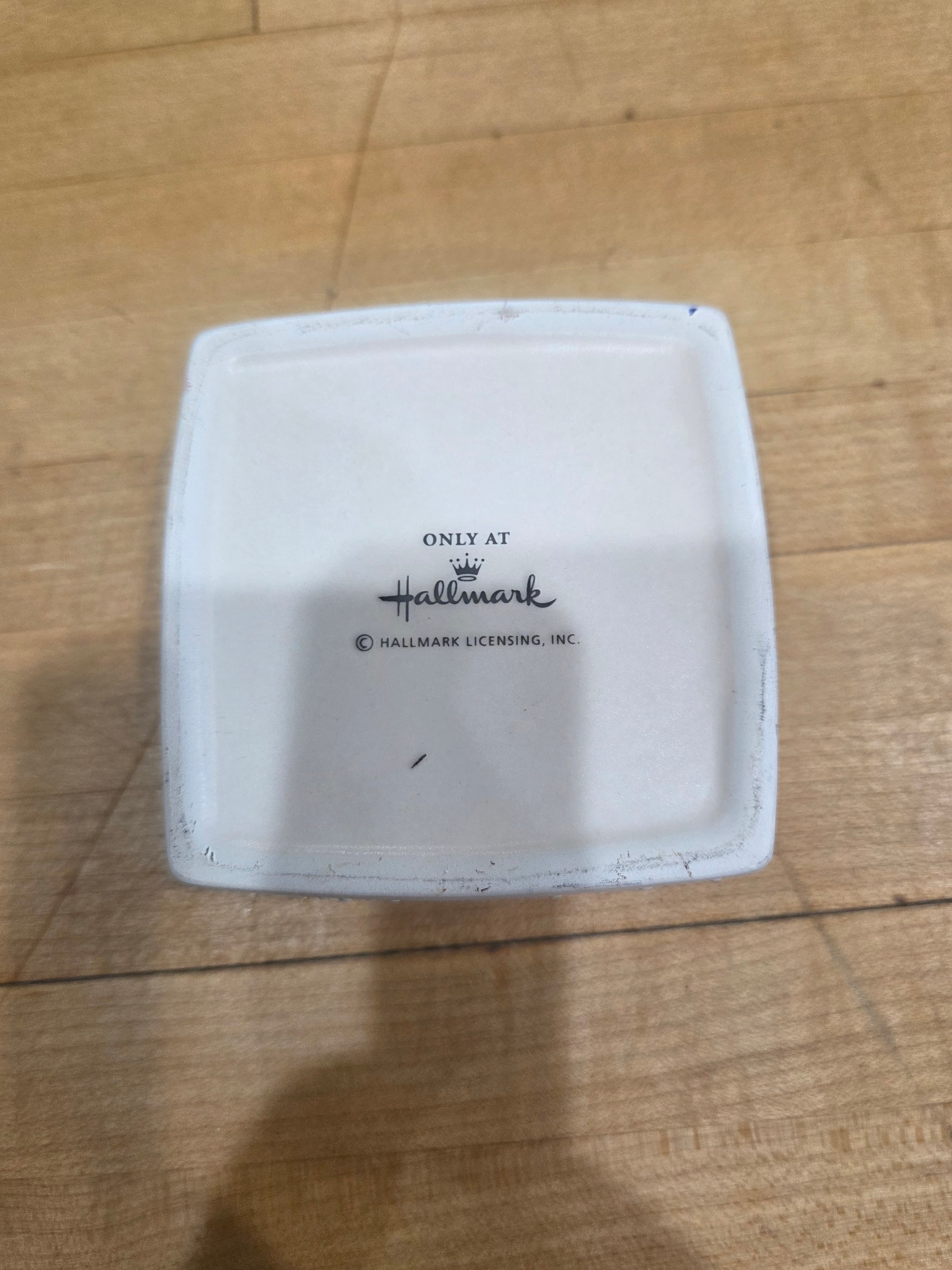 Vintage Hallmark Porcelain Rosary Box Christian Cross Trinket Dish - Thumbnail 3