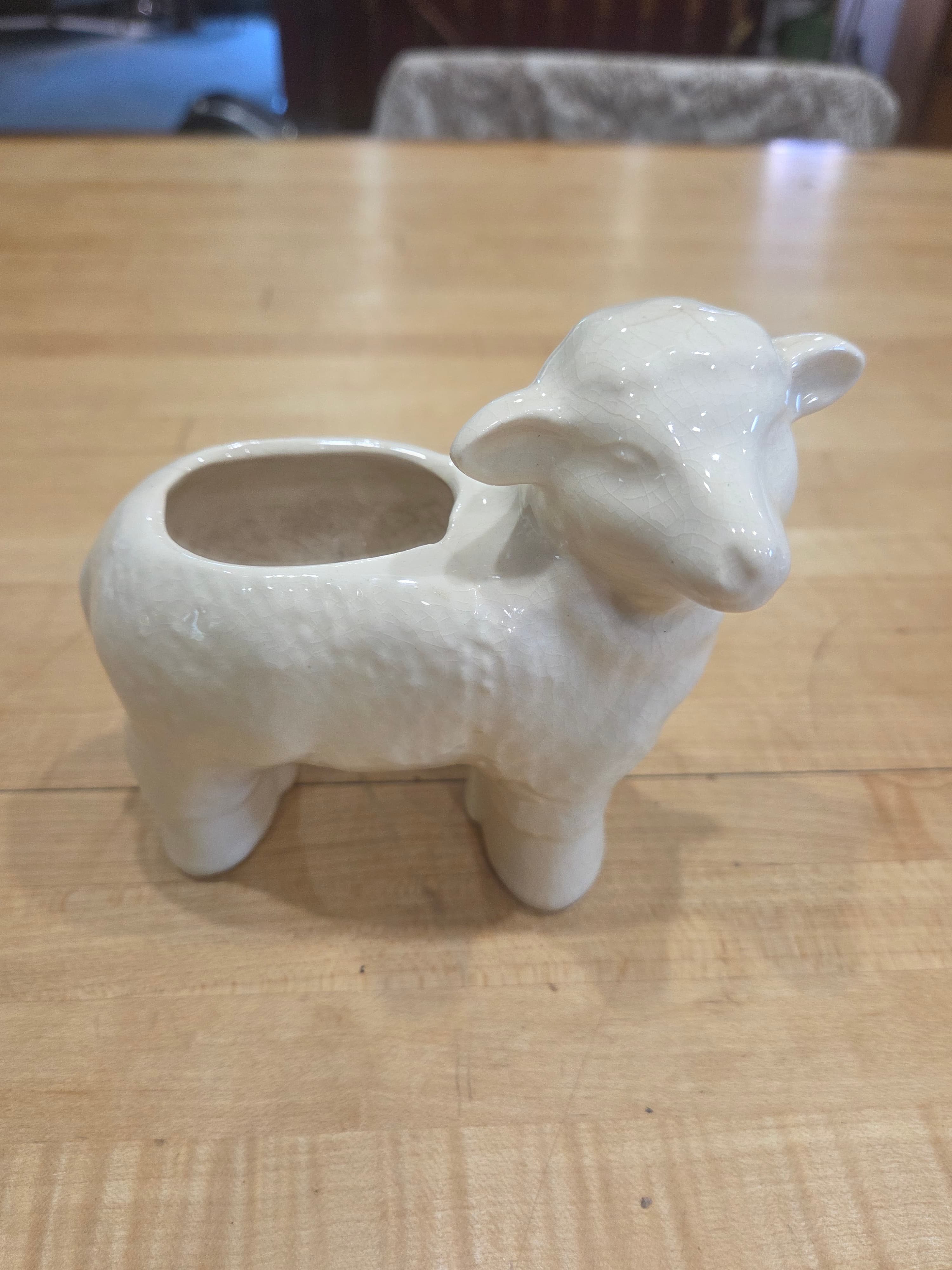 Vintage 1940s Hull Pottery White Lamb Planter USA 965 Nursery Decor