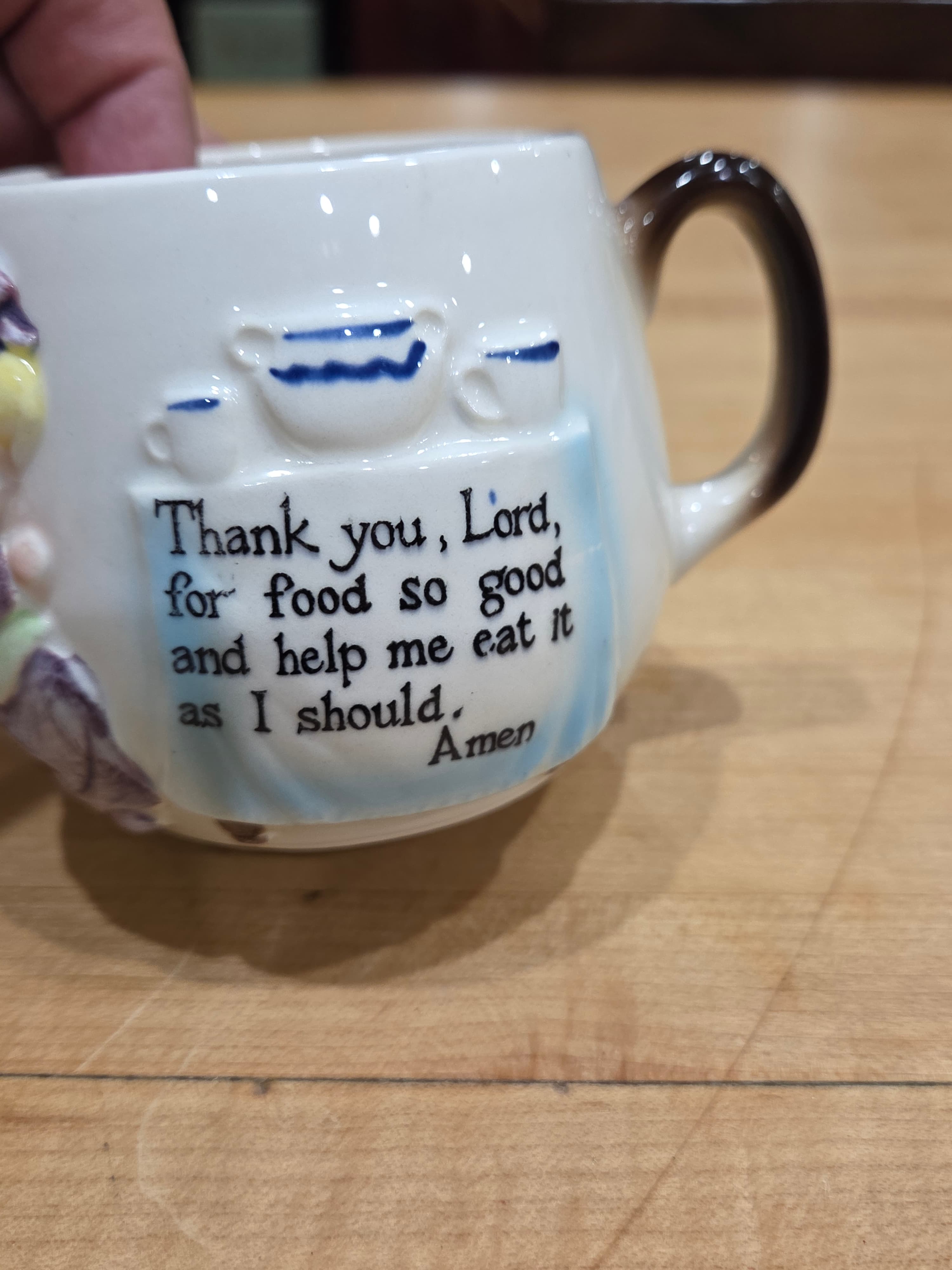 Vintage Enesco Ceramic Childrens Dinner Prayer Mug Girl in Bonnet - Thumbnail 2