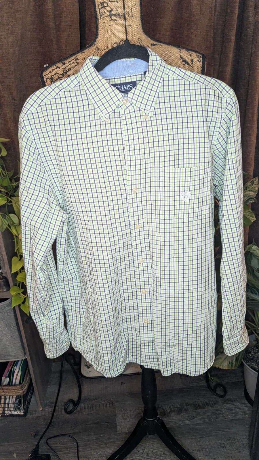 Long sleeve Chap's easy care button-down collared shirt grn/purple/white plaid