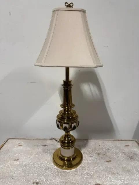 Vintage Stiffel Regency Brass And Taupe Enamel Lamp With Cream Shade