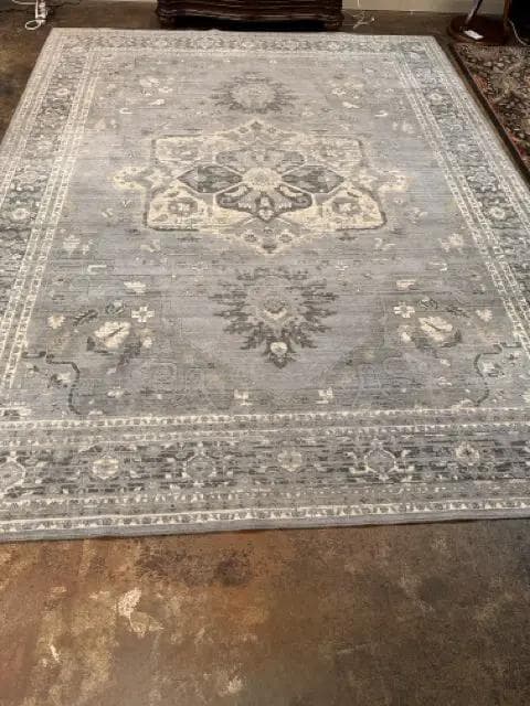 Rizzy Gossamer Blue Wool Persian Style Rug
