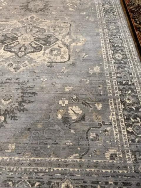 Rizzy Gossamer Blue Wool Persian Style Rug - Thumbnail 2