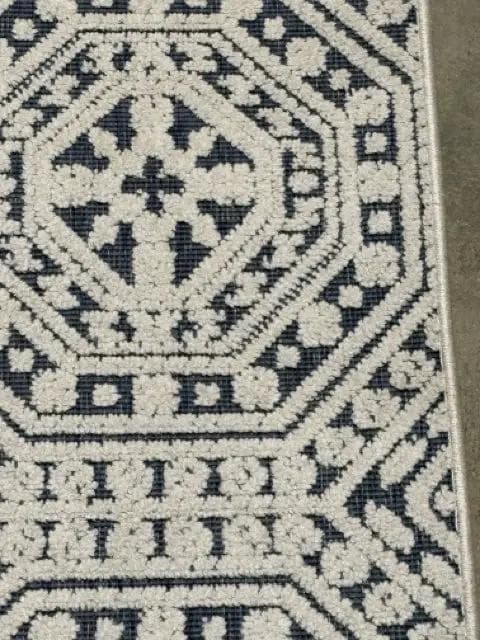 Blue And White Geometric Area Rug - Thumbnail 2