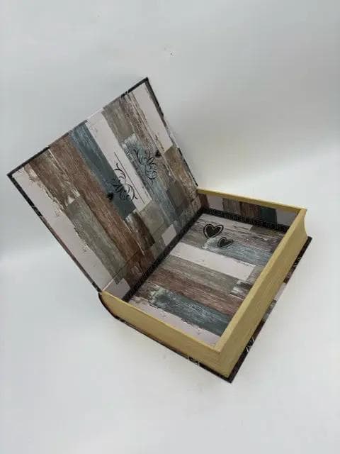 Home Is Where The Heart Is Book Box - Thumbnail 3
