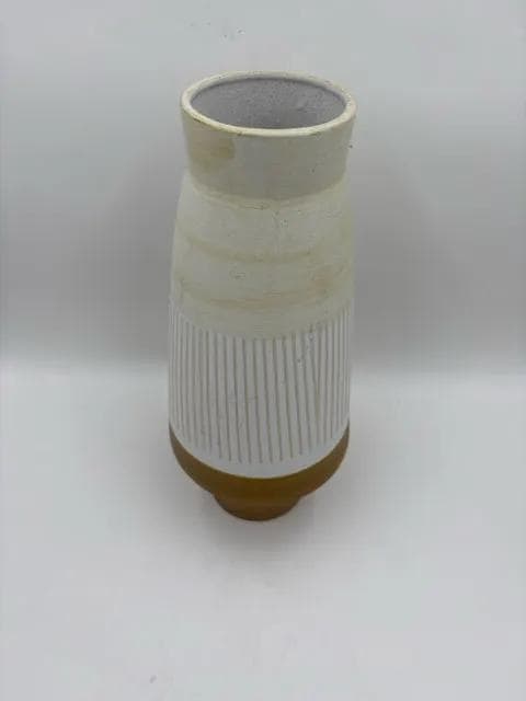 Textured Ivory And Tan Vase - Thumbnail 2
