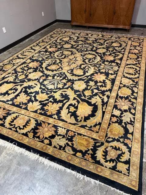 13'2 x 9'8 Hand Knotted Persian Rug
