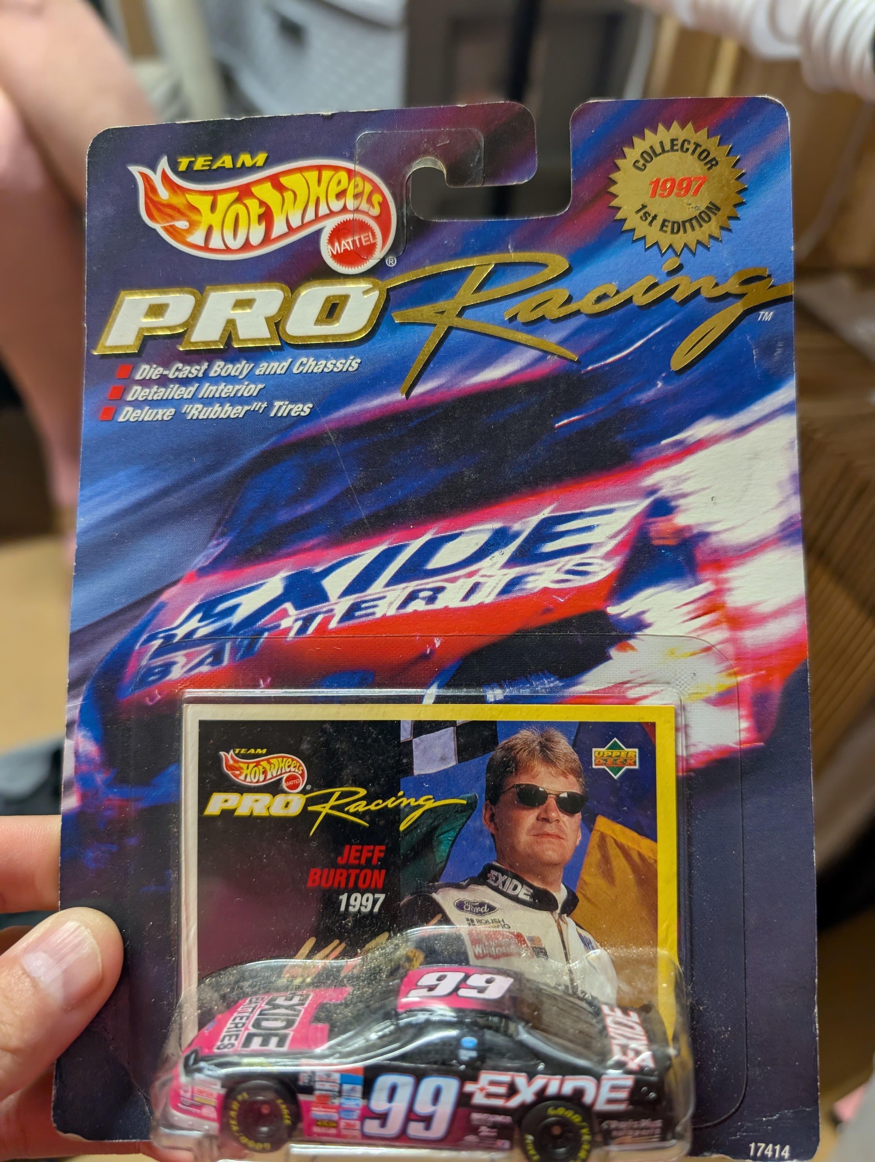 Hot Wheels 1997 1st Edition Bobby Hamilton #43 Pro Racing Short Track 1:64 Scale Die Cast Car - Thumbnail 4