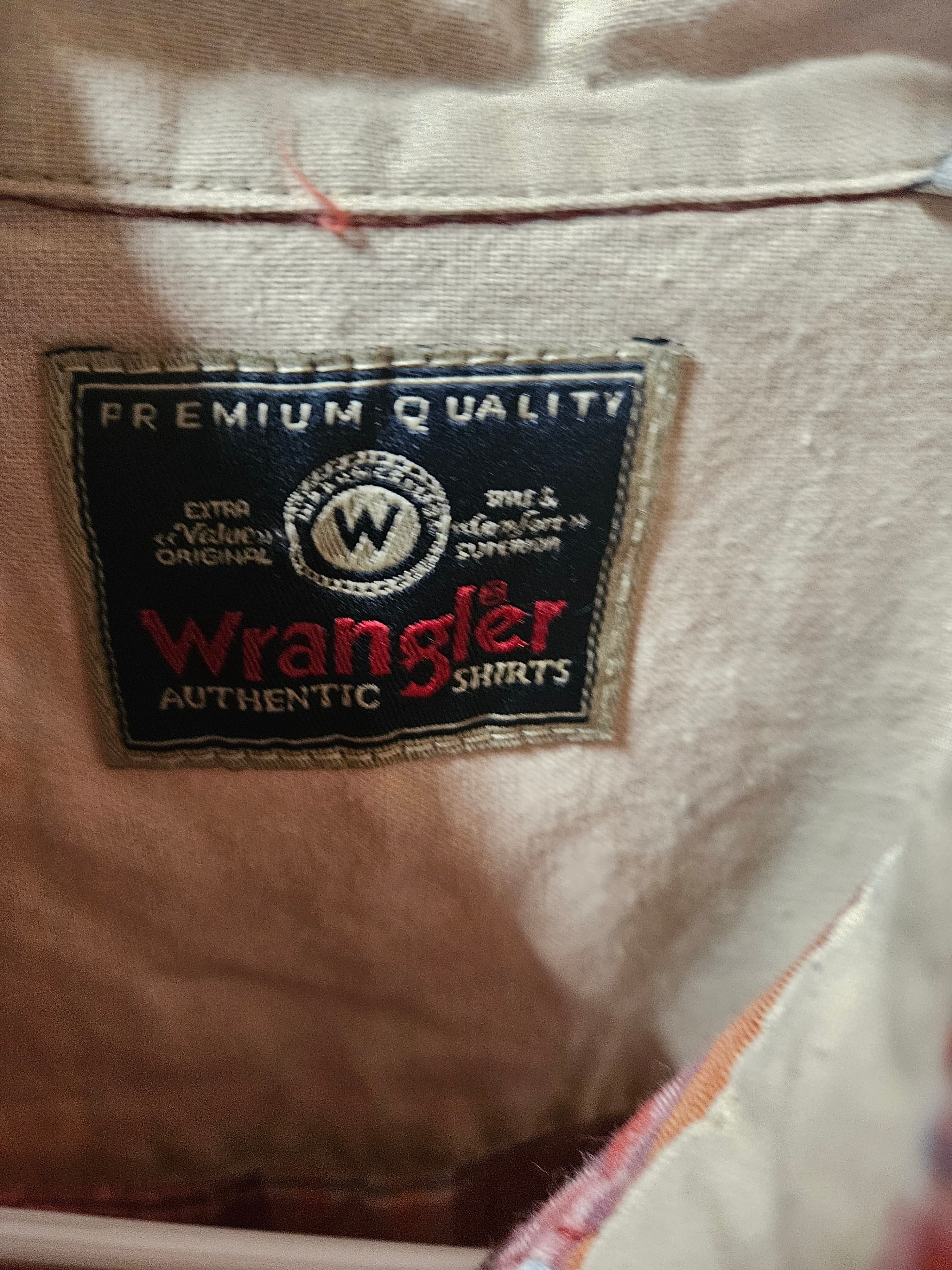 Wrangler Men's Plaid Button-Up Shirt Size S - Thumbnail 3