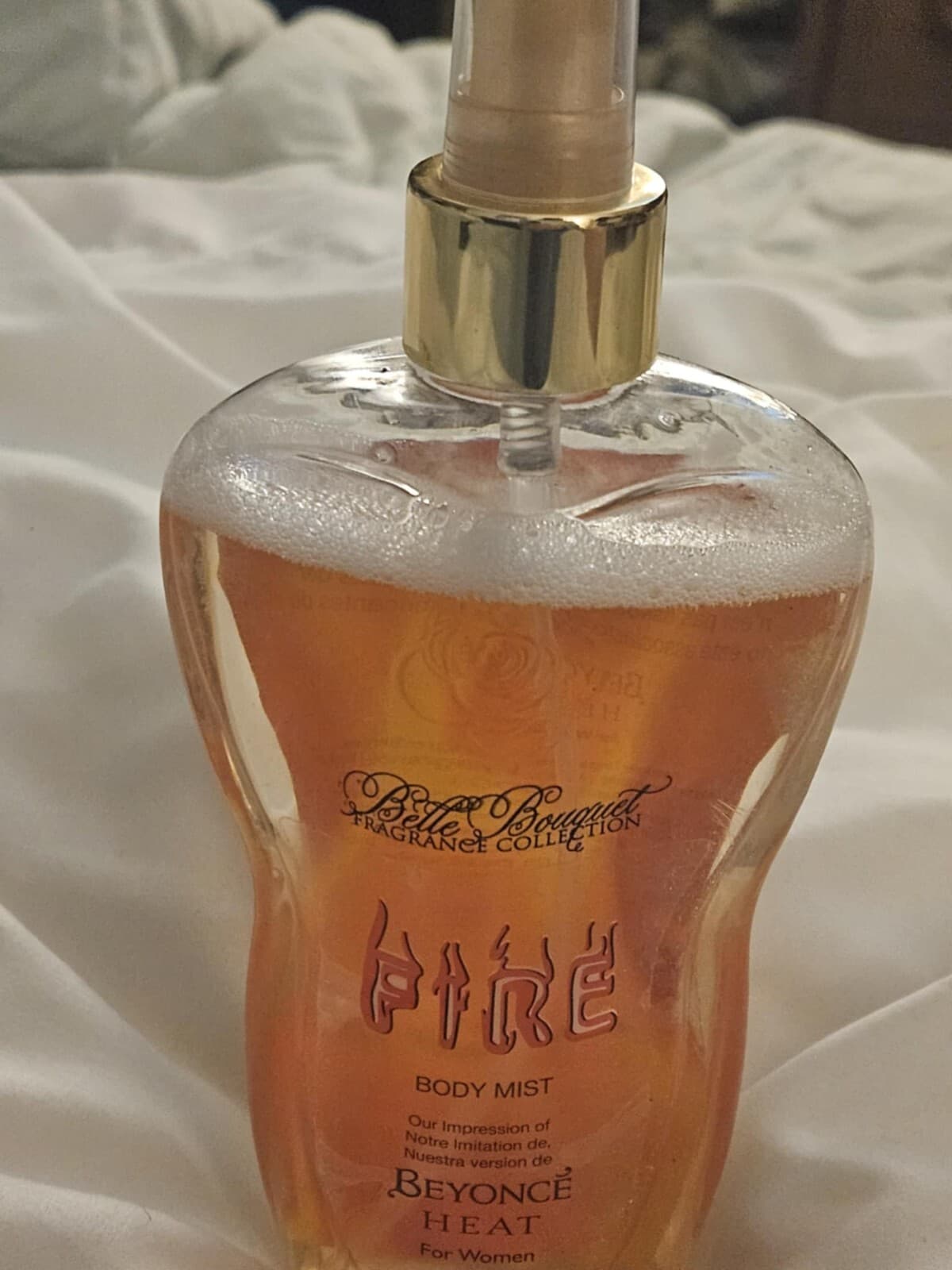 Beyonce Heat Belle Bouquet Fire Body Mist For Women's 8.45 Oz.Fl 200 mle - Thumbnail 2