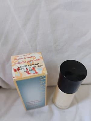 New In Box Mary Kay Nail Lacquer / Lemon Parfait Discontinued Item - Thumbnail 2