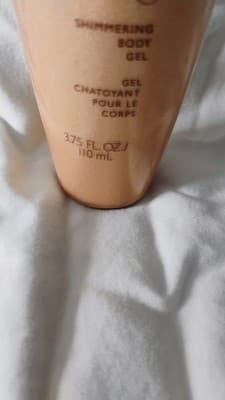 Mary Kay Simply Glowing Shimmering Body Gel 2358 - 3.75 FL Oz - Thumbnail 4