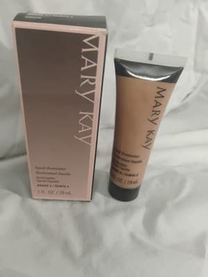 Mary Kay Liquid Illuminator Shade 2 - Thumbnail 4