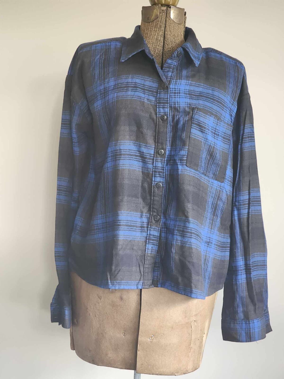 Wild Fable Women's Long Sleeve Cropped Flannel Button-Down Shirt Blouse Size S - Thumbnail 6