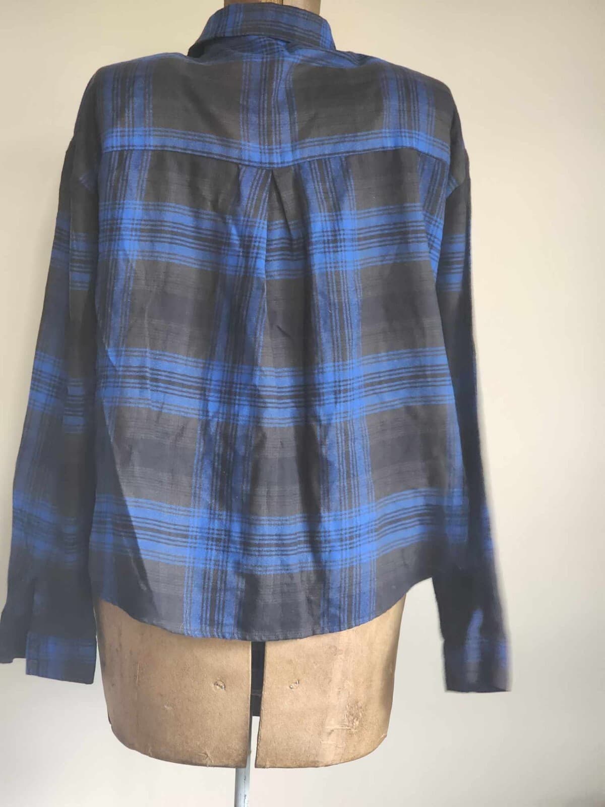 Wild Fable Women's Long Sleeve Cropped Flannel Button-Down Shirt Blouse Size S - Thumbnail 3