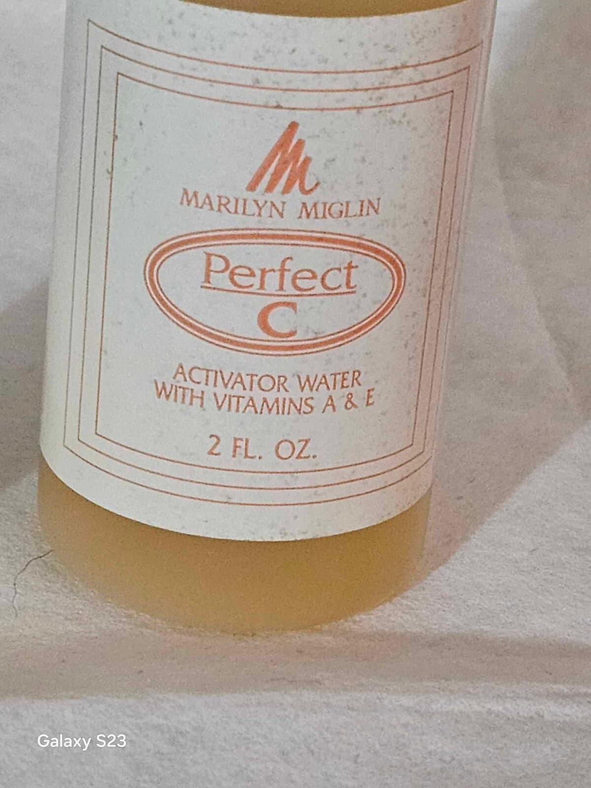 Perfect C Activator Water with Vitamins A&E Marilyn Miglin 2 Oz Fl - Thumbnail 4