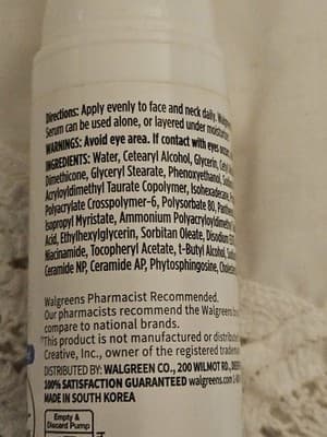 Hydrating Hyaluronic Acid Serum 1 fl oz Non-Comedogenic Fragrance Free - Thumbnail 4