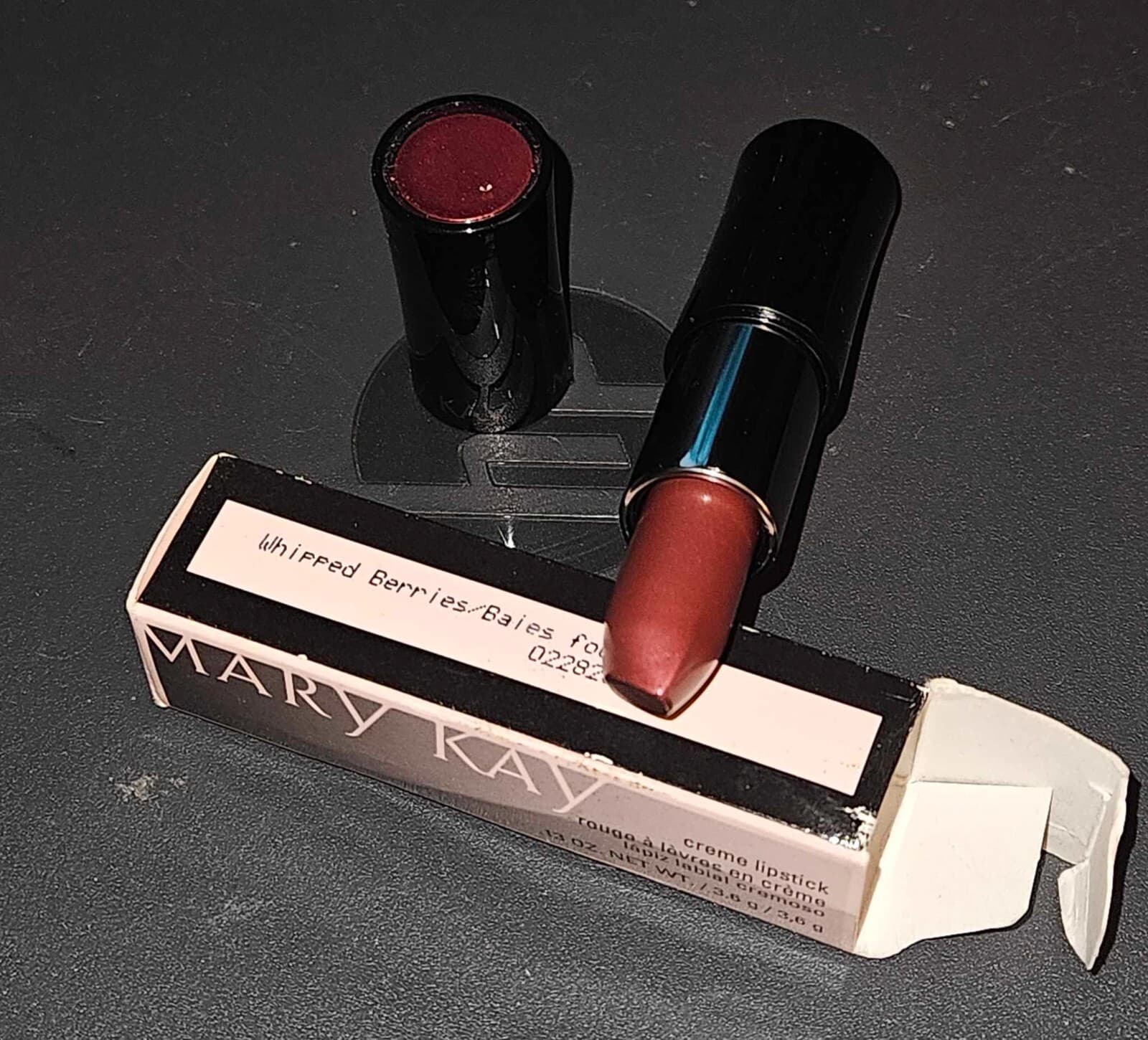 Mary Kay Creme Lipstick Lip Gloss, U select Discontinued Colors NIB - Thumbnail 3