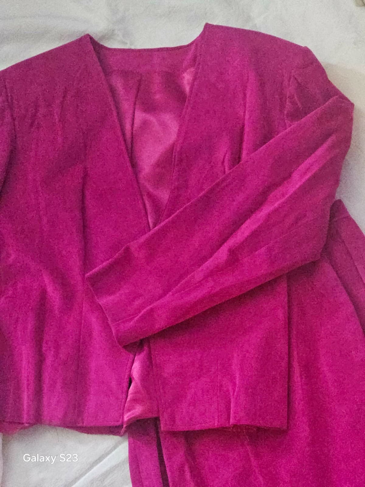 Women's homemade burgandy velvet 2 piece skirt suit size 2-4. - Thumbnail 12