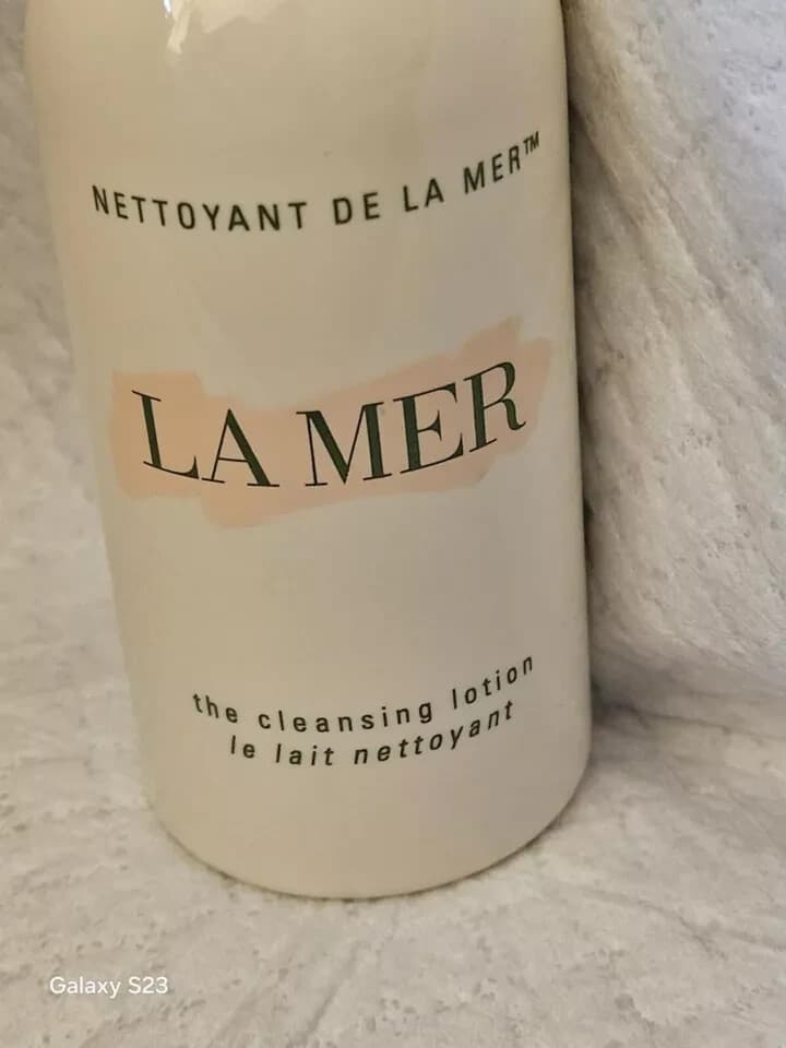 La Mer Creme De La Mer The Cleansing Foam Body Lotion 3.4 Fl Oz - Thumbnail 2