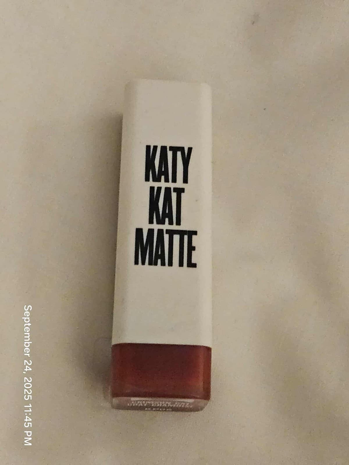 Covergirl Katy Kat Matte Lipstick ~Crimson Cat KP05
