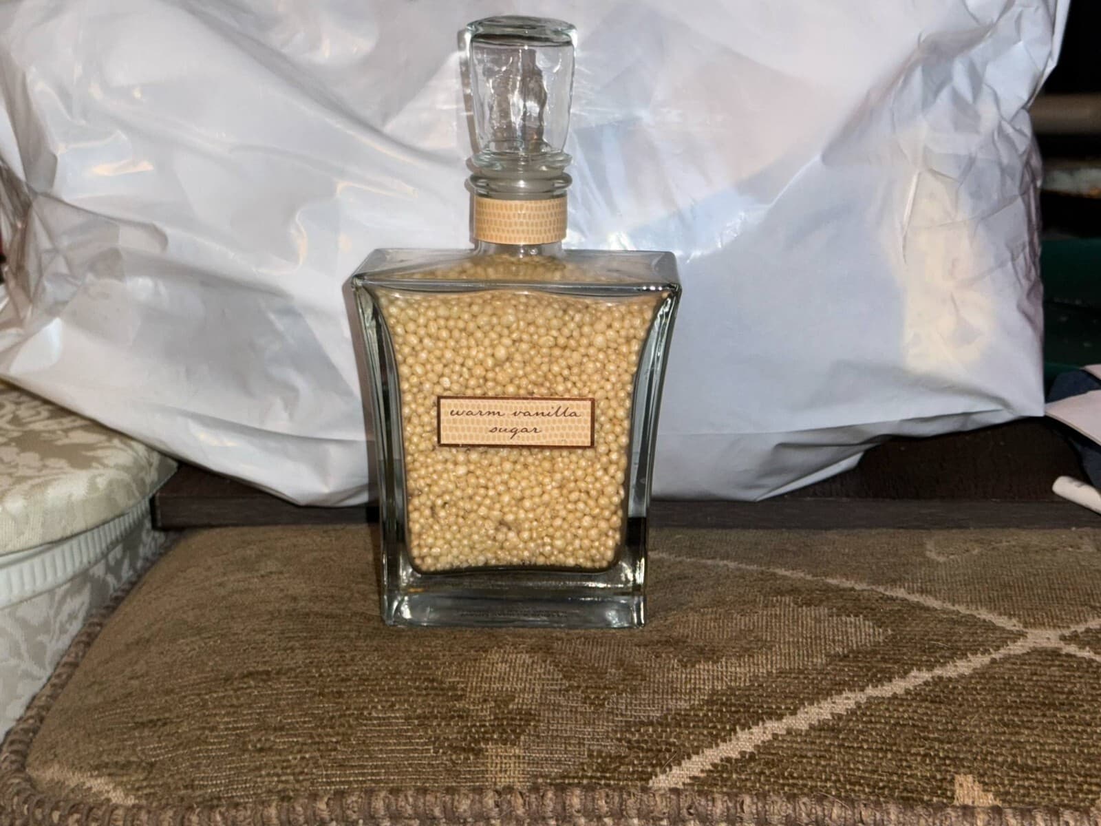 Bath & Body Works Warm Vanilla Sugar Limited Edition Luminous Bath Pearls 6.3 oz - Thumbnail 2
