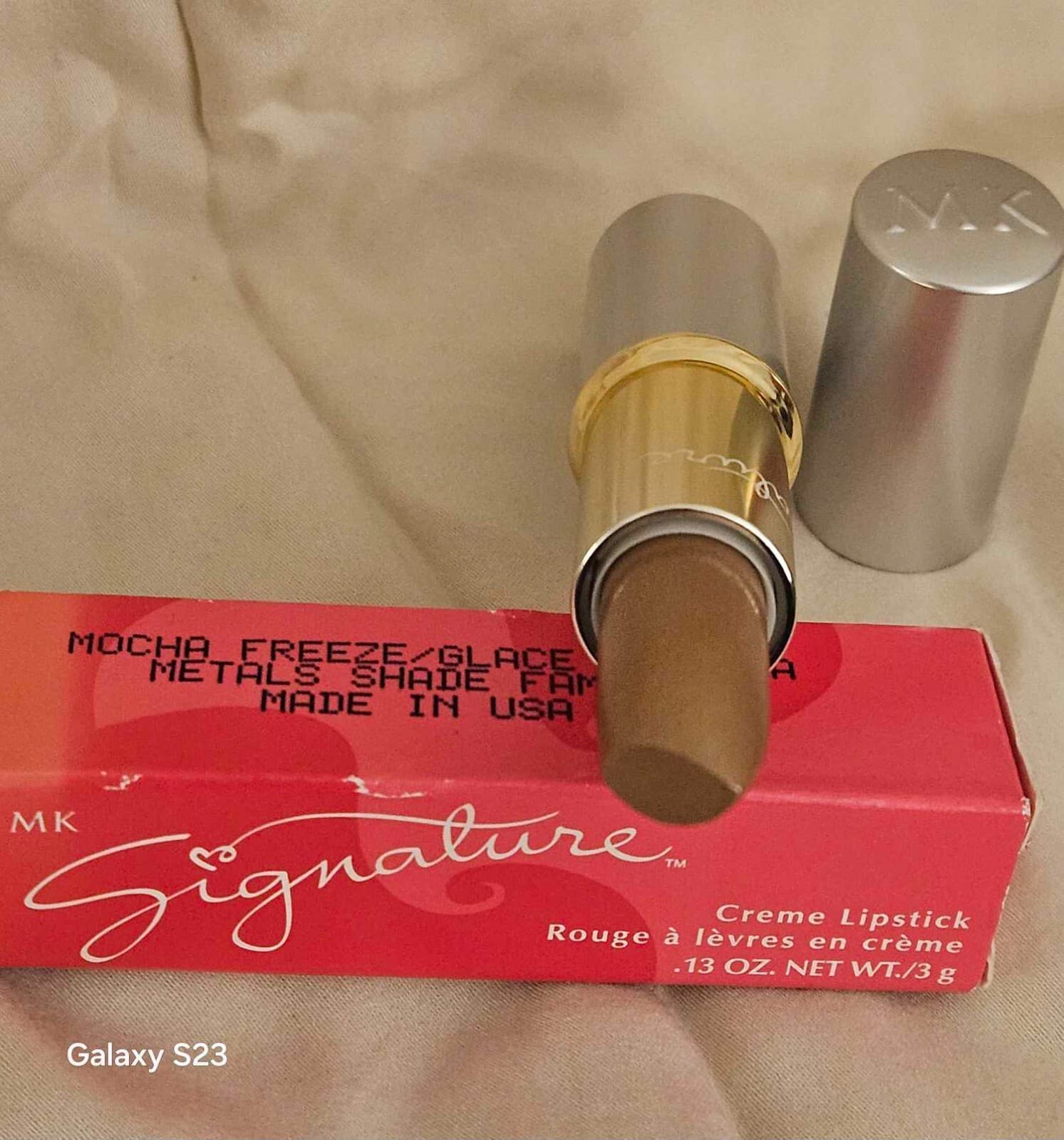 Mary Kay MK Signature Lipstick Assorted Colors - Thumbnail 10