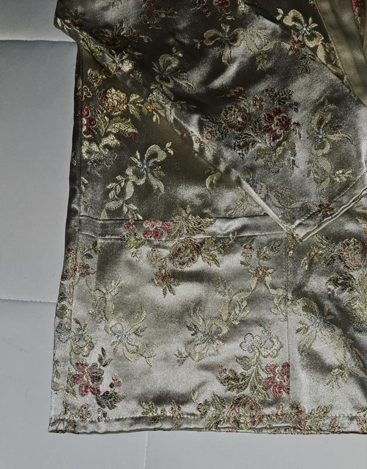 Hasting & Smith Women's Blazer White Floral Embroidered 22" X 21" X 28" Jacket - Thumbnail 4