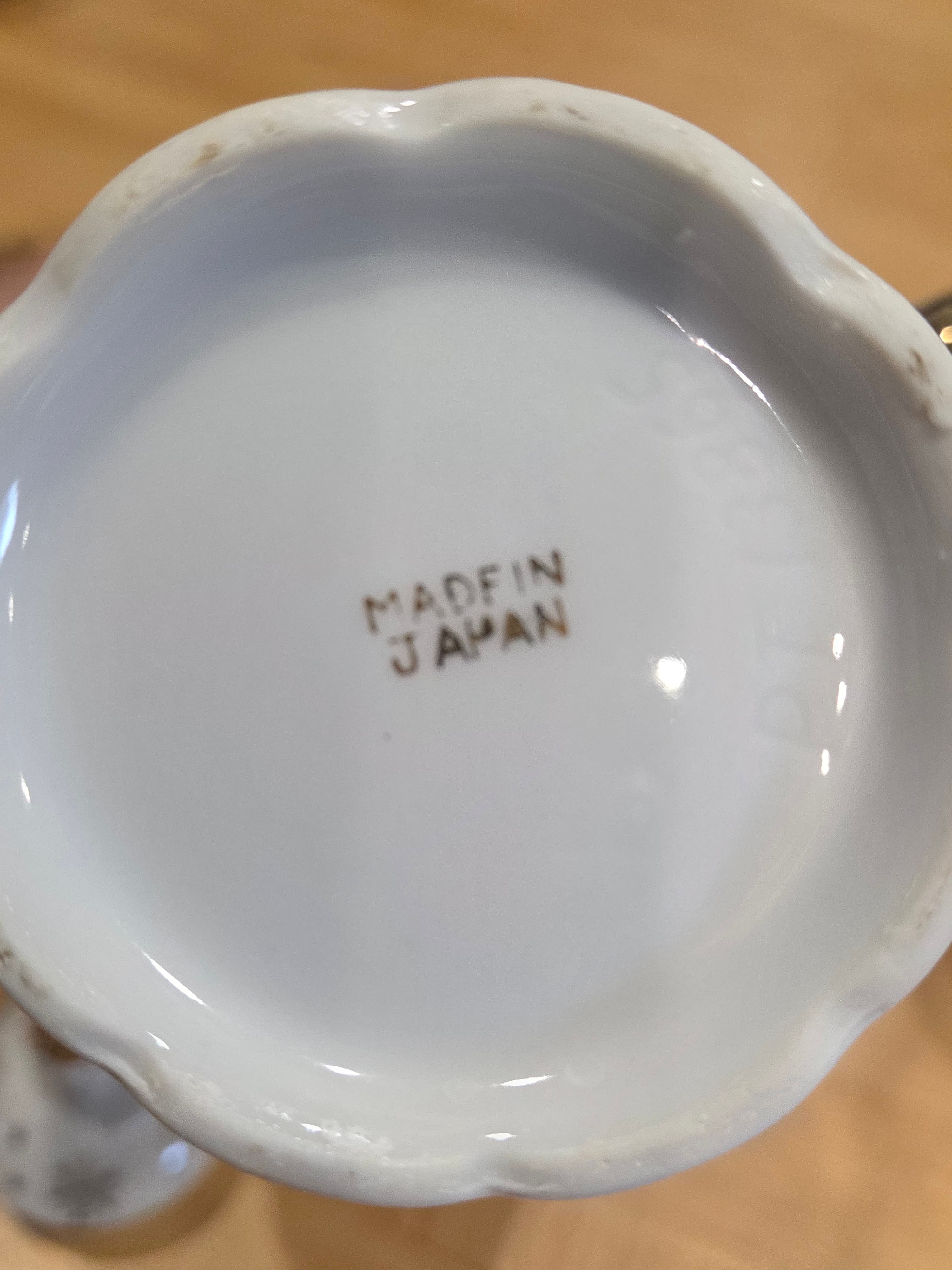 Vintage Gold Snowflake Fine China Teapot Creamer and Sugar Bowl Set Japan - Thumbnail 9