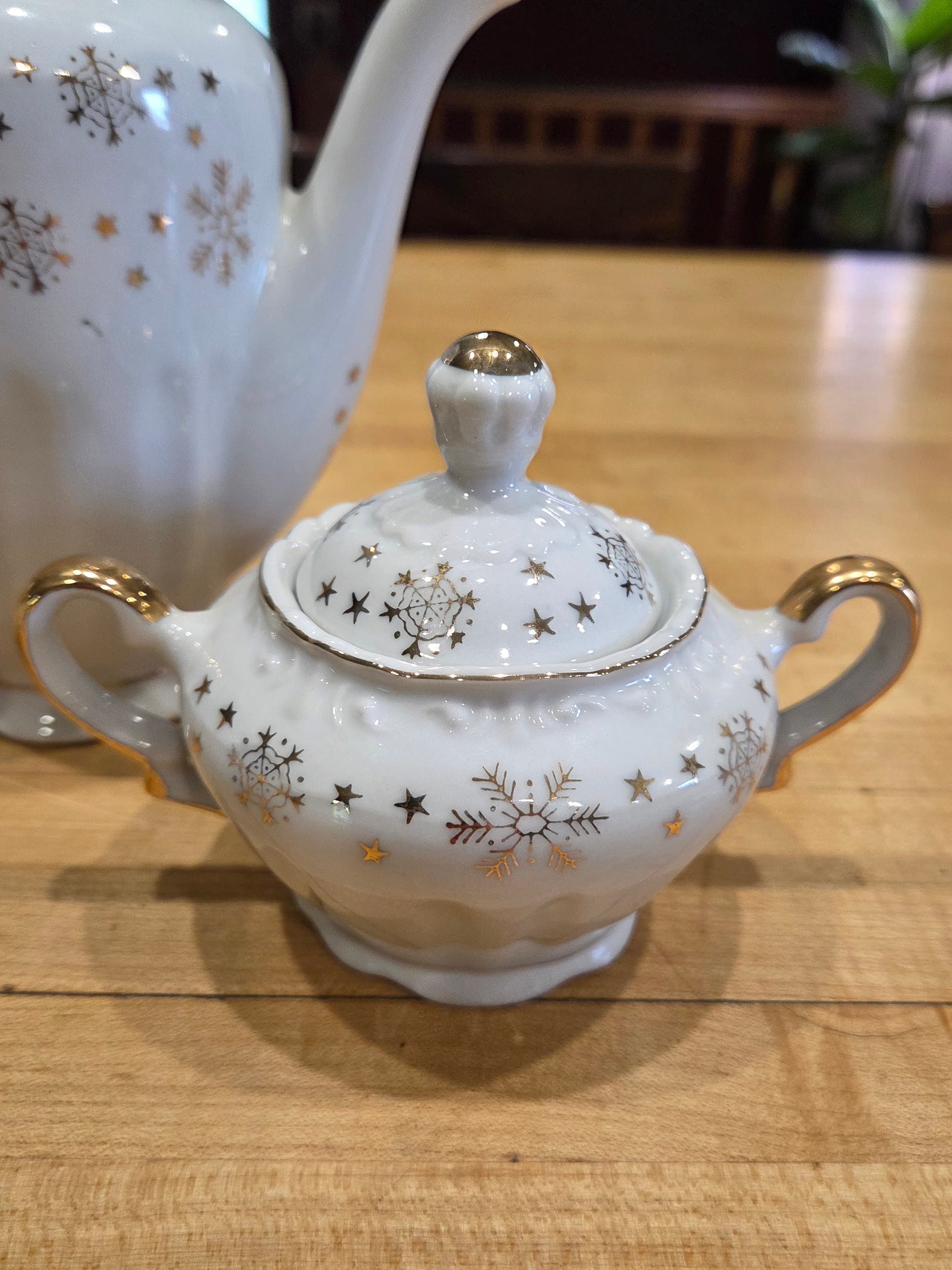 Vintage Gold Snowflake Fine China Teapot Creamer and Sugar Bowl Set Japan - Thumbnail 4