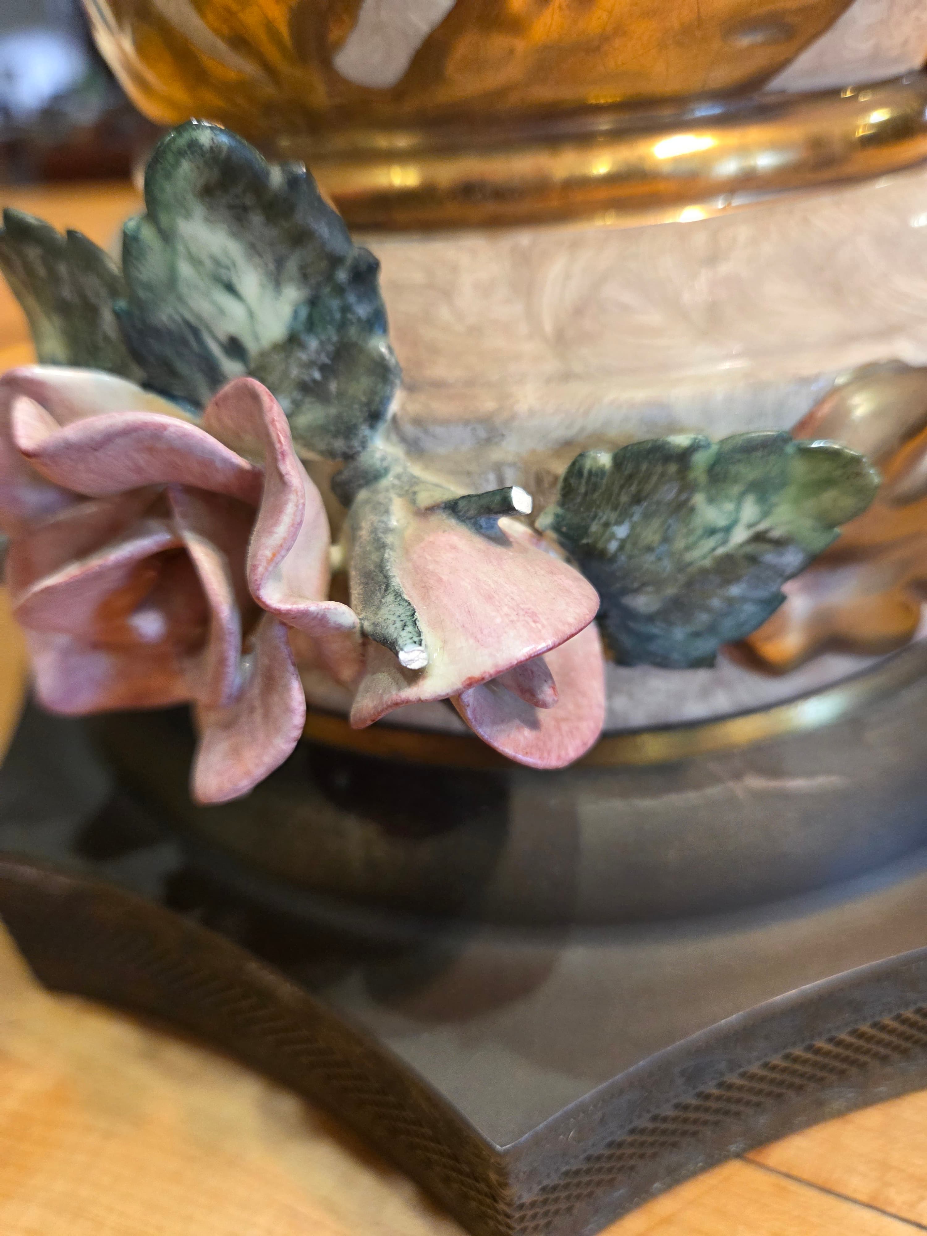 Vintage Capodimonte Style Porcelain Table Lamps 3D Pink Roses Gold Trim Pair - Thumbnail 14
