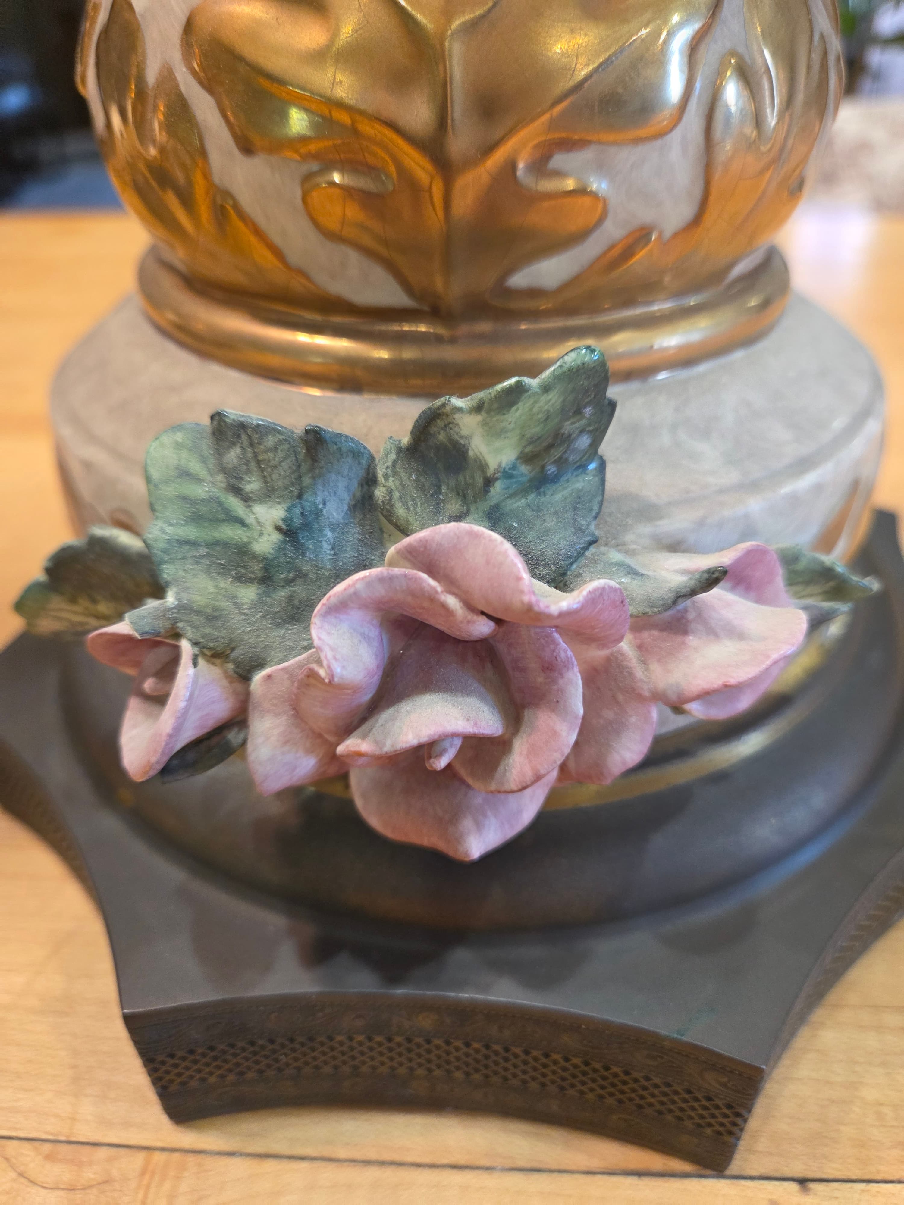 Vintage Capodimonte Style Porcelain Table Lamps 3D Pink Roses Gold Trim Pair - Thumbnail 15