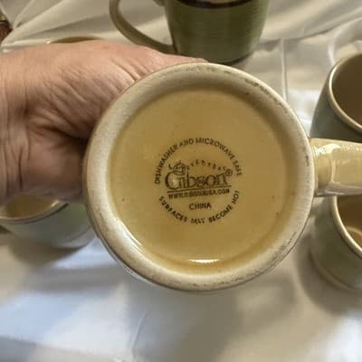 (6) Gibson Retreat Green Mugs Set Embossed Rings Rim Brown Trim Coffee Cups Lot - Thumbnail 4