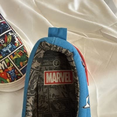 Marvel Super Hero Comics Ground Up Slip On Shoes Men's Size 7 - Thumbnail 3