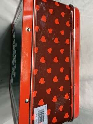 Loungefly Tootsie Roll Tin Lunch Box Tote Red Hearts Metal 2010 Collectible - Thumbnail 4