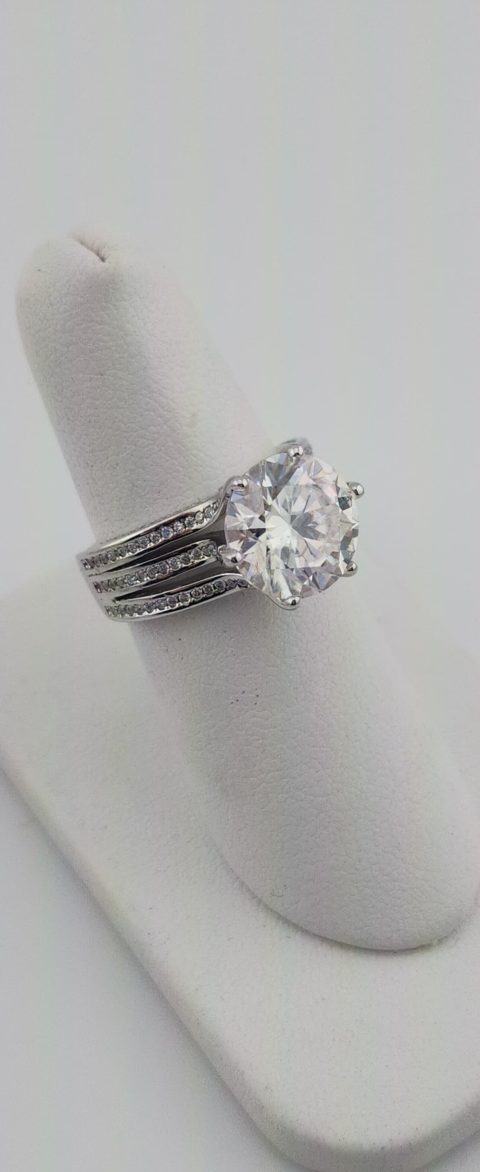 ELITE! 5.00 CT DIAMOND MOSANITE 18K WHITE GOLD PLATED 925 STERLING SILVER RING - Thumbnail 2
