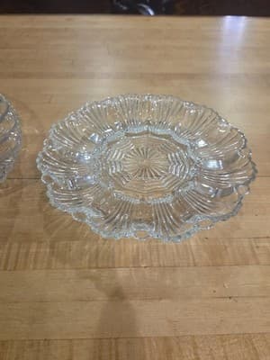 Vintage Anchor Hocking Clear Glass Round Deviled Egg Plate Scalloped 10 Inch - Thumbnail 2