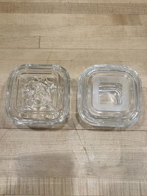 Vintage Federal Glass Square Refrigerator Dishes Mismatched Lids Set of 2 - Thumbnail 2