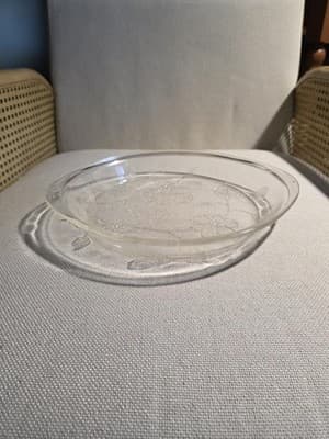 Vintage Sears Clear Glass 10.5 Pie Baking Dish Embossed Hibiscus Handles - Thumbnail 4