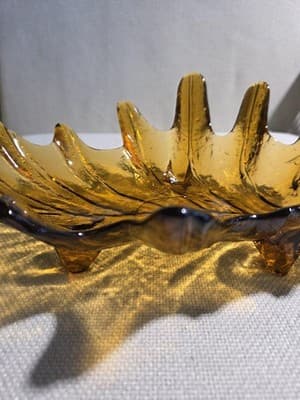 Vintage Viking Amber Glass Epic 14 Leaf 3 Footed Long Bowl Dish READ CHIP - Thumbnail 4