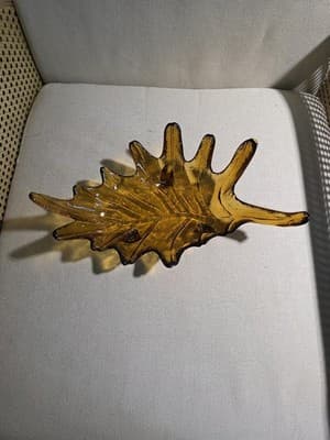 Vintage Viking Amber Glass Epic 14 Leaf 3 Footed Long Bowl Dish READ CHIP - Thumbnail 3