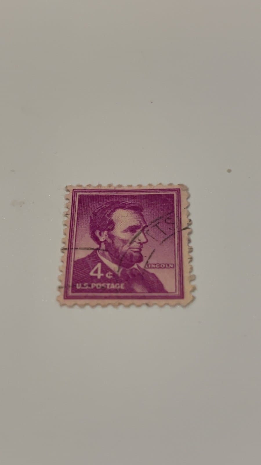 Abraham Lincoln 4 cent stamp - purple Very Rare & great shape!