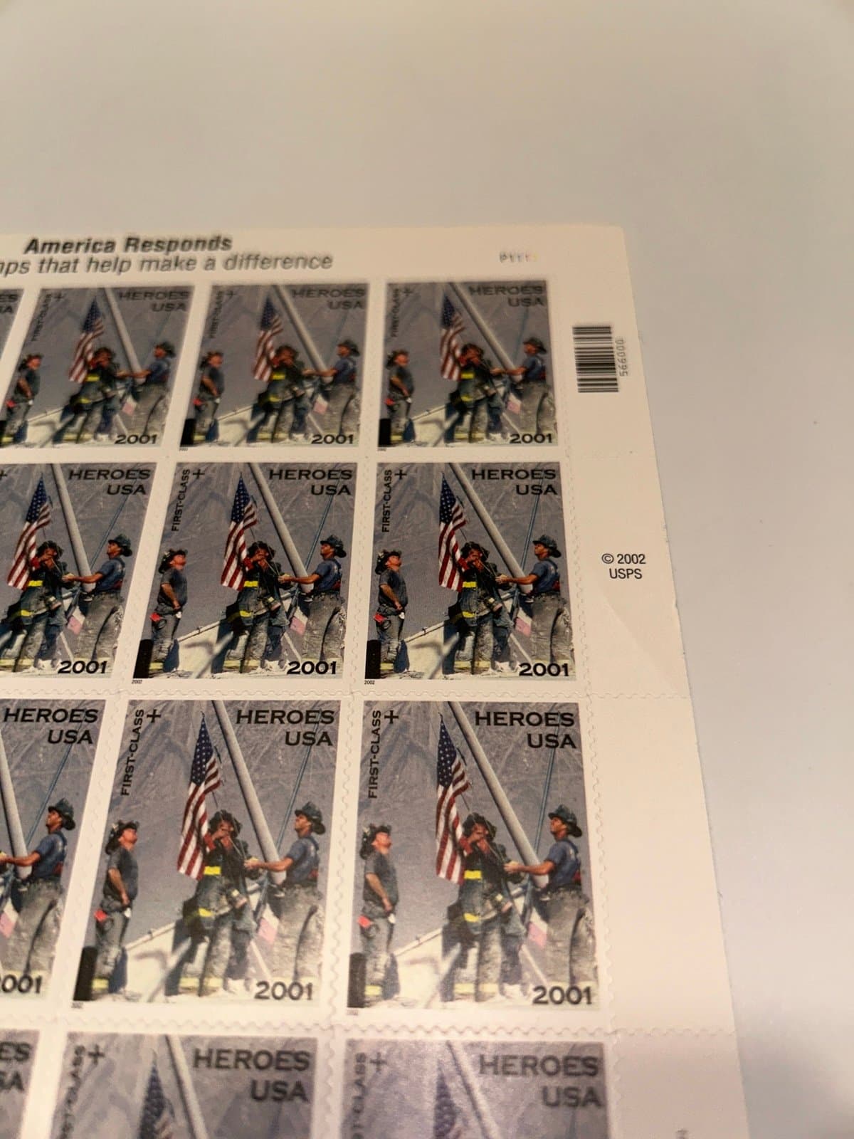 2002 Mint US Stamps First Class + America Responds Sheet of 20 - Thumbnail 3