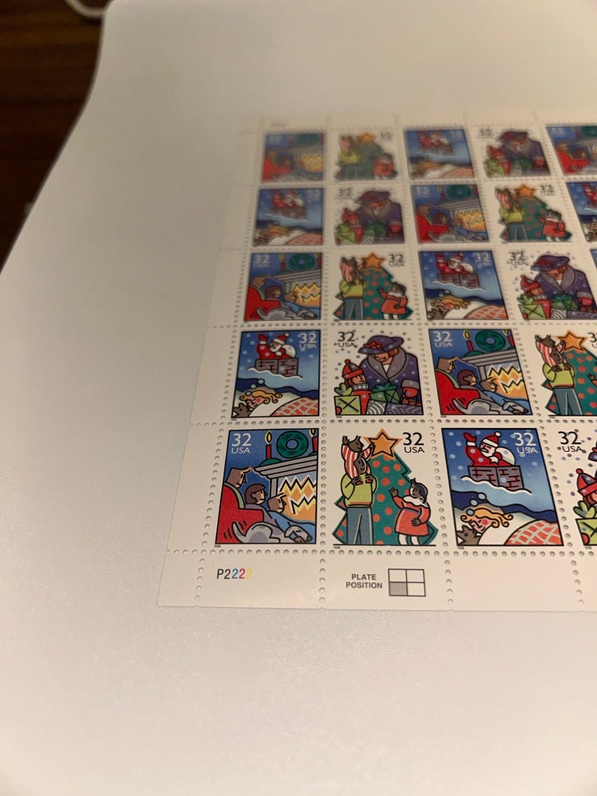 Scott #3108-3111 Contemporary Christmas Family Scenes Pane of 50 32¢ Stamps 1996 - Thumbnail 3