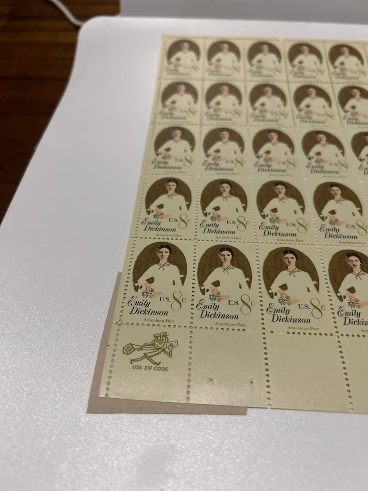 Emily Dickinson Sheet of Fifty 8 Cent Postage Stamps Scott #1436 - Thumbnail 2
